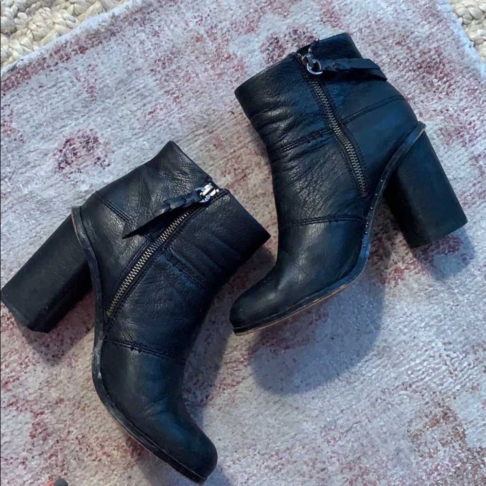 Splendid Black Booties - Picture 5 of 8